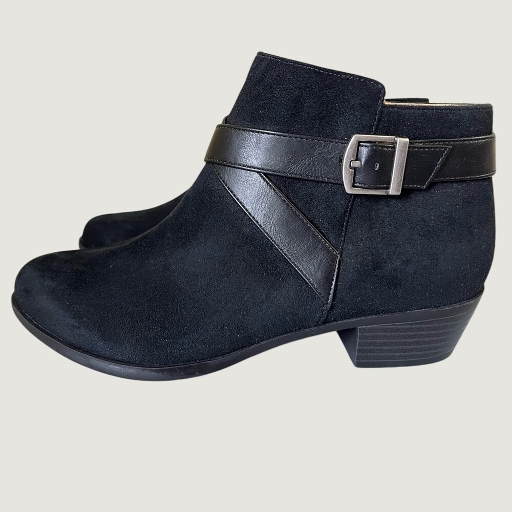 LifeStride Ally Black Faux Suede Buckle Wide Heel Ankle Booties Womens 8.5